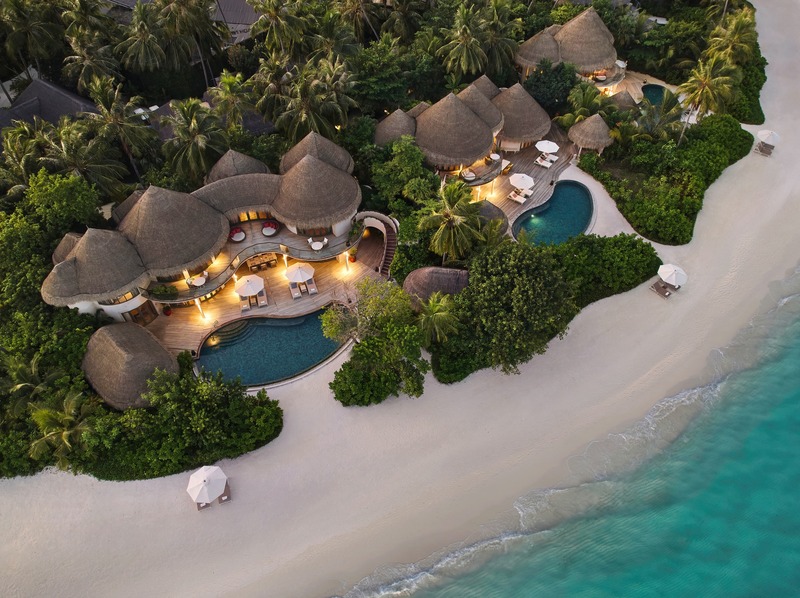 The Nautilus, Baa Atoll